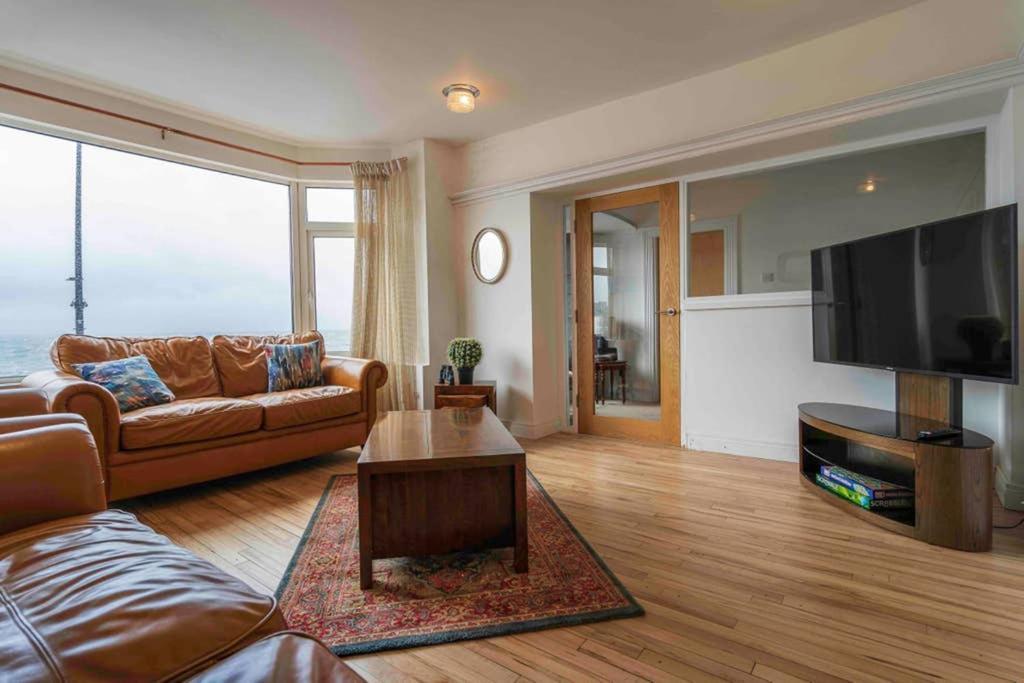 The Porthole Apartment Портстюърт Екстериор снимка